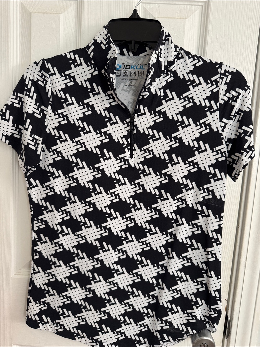 IBKUL Black & White Patterned Quarter-Zip Pullover